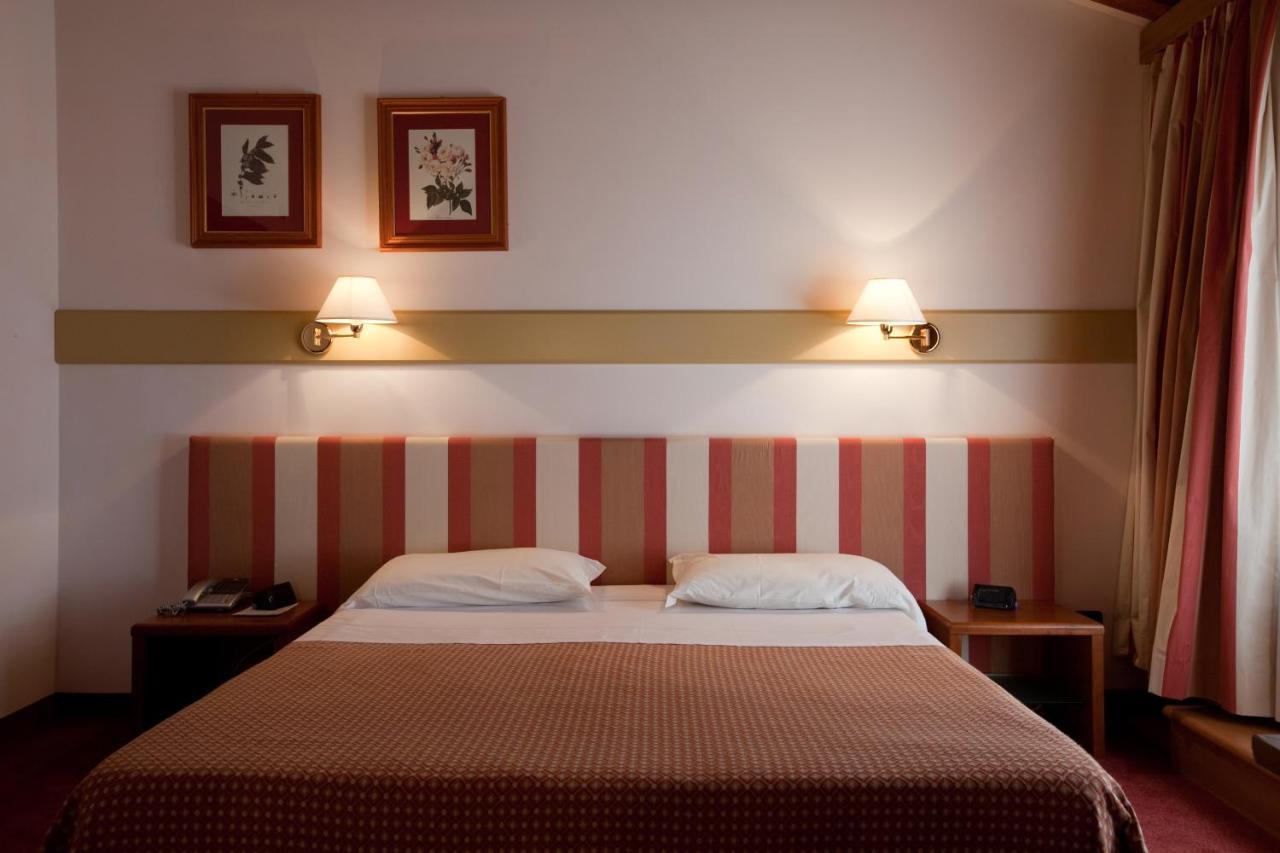 Eurohotel Palace Maniago Kültér fotó