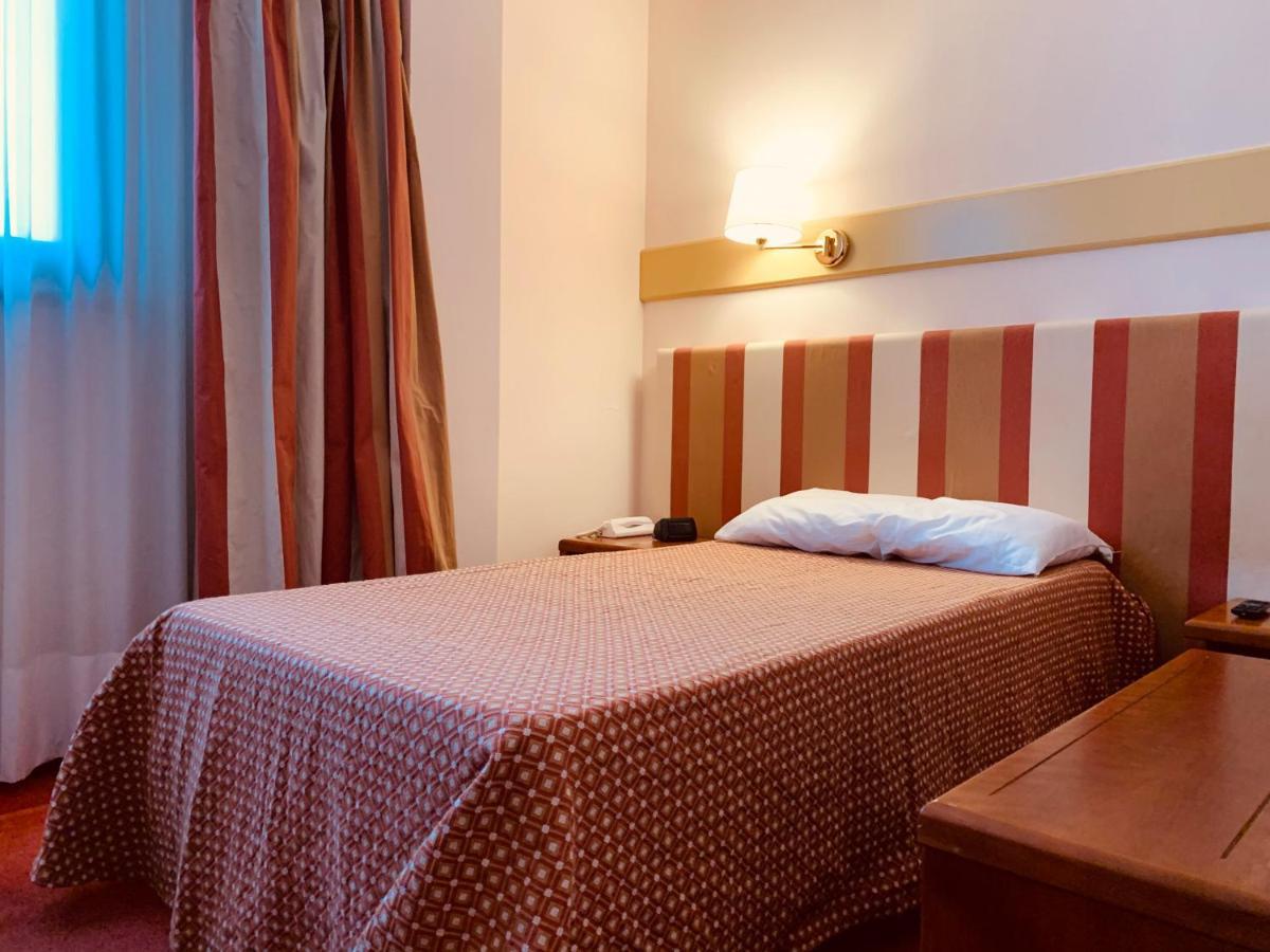 Eurohotel Palace Maniago Szoba fotó