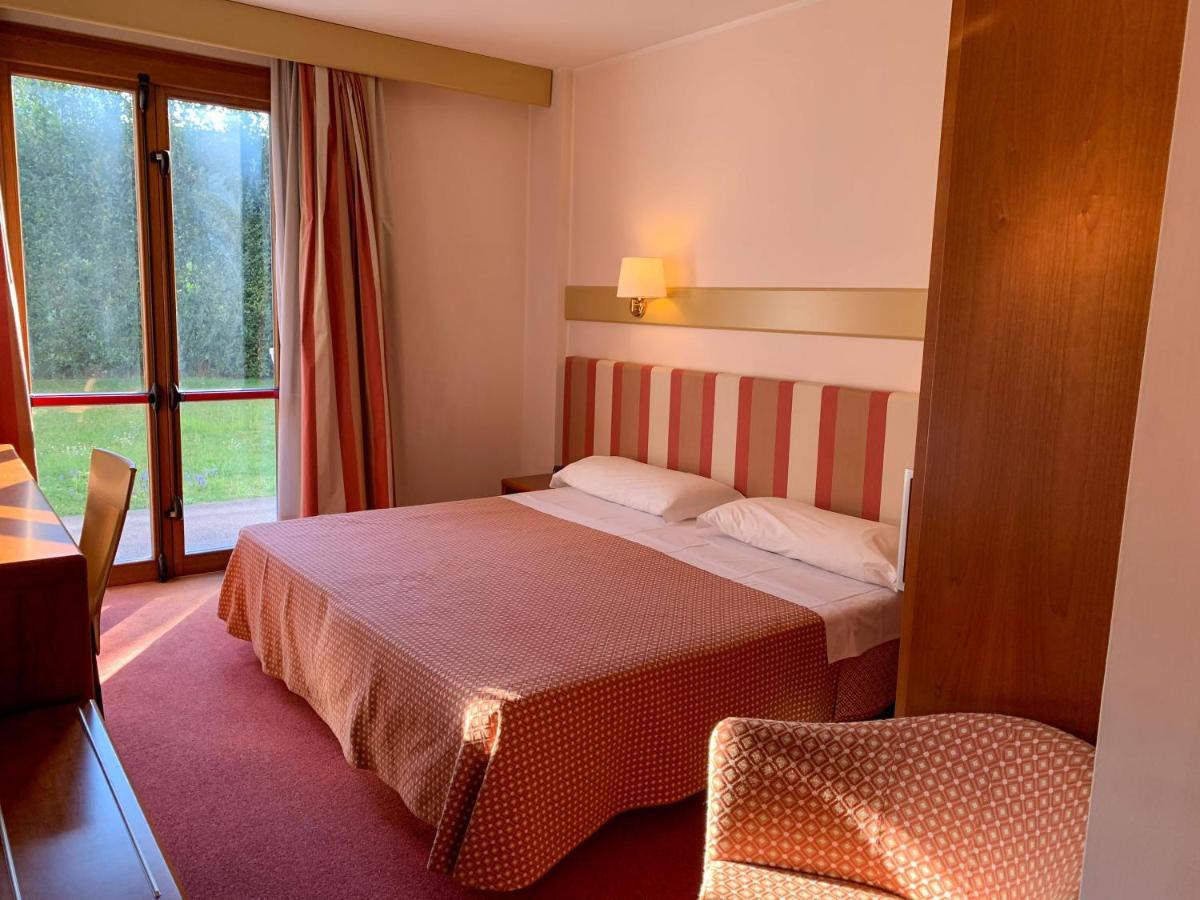Eurohotel Palace Maniago Kültér fotó